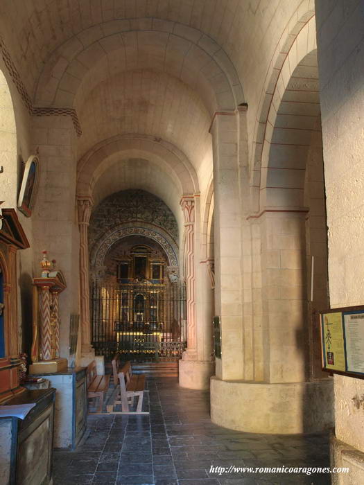 NAVE LATERAL NORTE DESDE LOS PIES